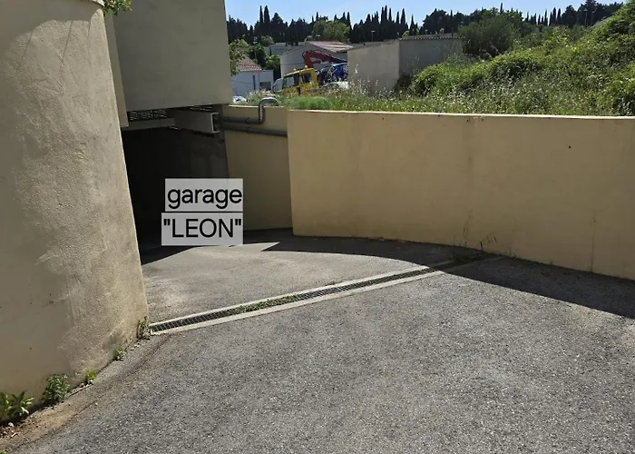 Leon Διαμέρισμα Σπλιτ