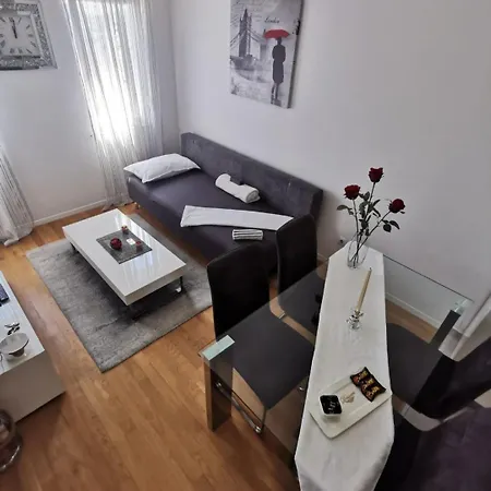 Apartman Leon *