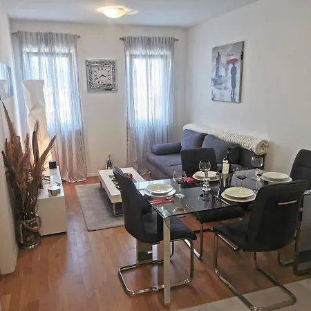 Leon Apartman